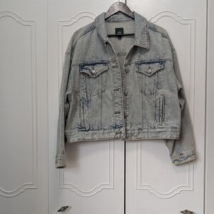Wild Fable women's Blue Jean Jacket Cropped Vintage Distress Size Xl
